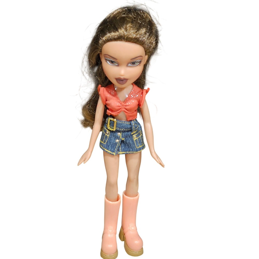 Bratz Yasmin Doll 2001‎ MGA Brown Tinsel Hair Denim Skirt Peach Platform Boots